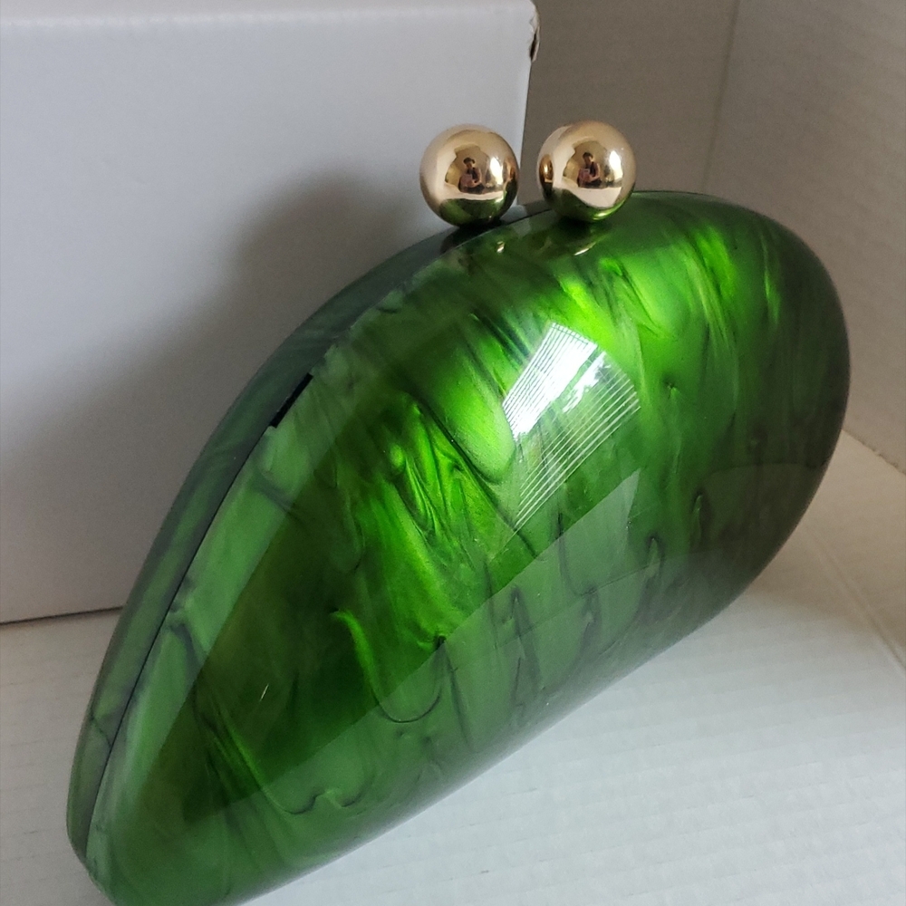 Elegant Green Clutch with Gold Accents
